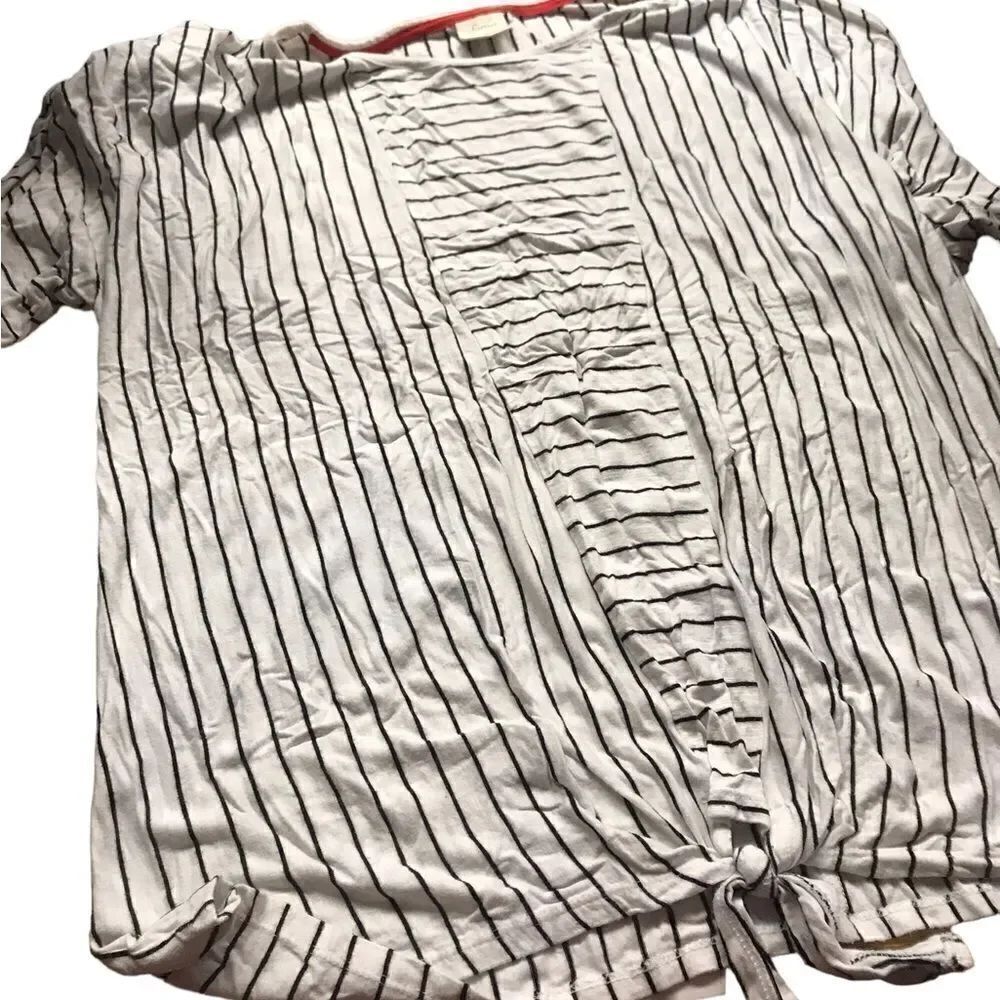 Soma size large pin striped t shirt excellent condition see pics